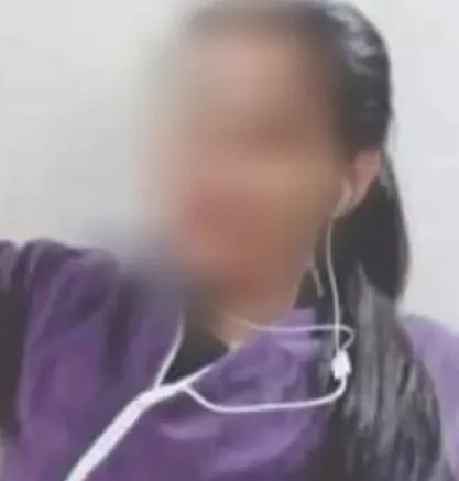 Clara, 39