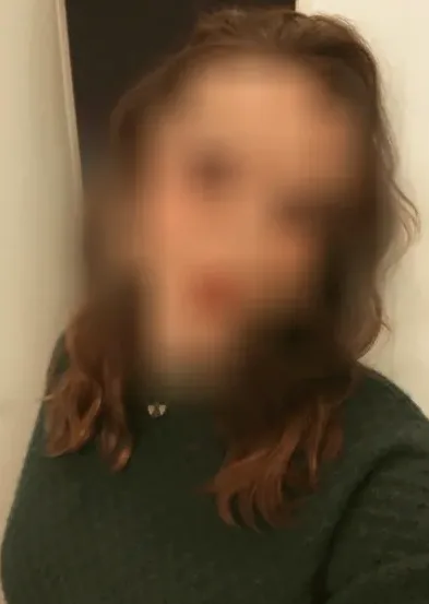 Emma, 27