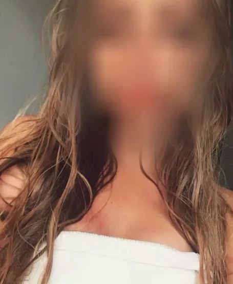 Jasmin, 26
