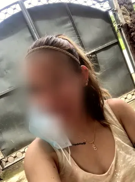 Louise, 37
