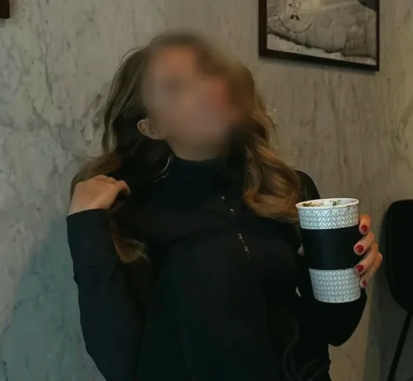 Maja, 28