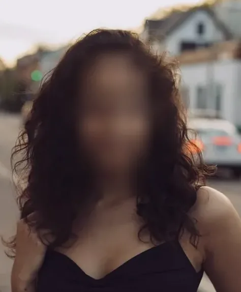 Mathilde, 27