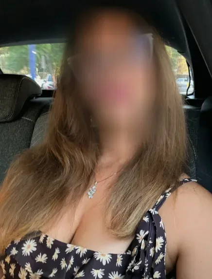 Nour, 30