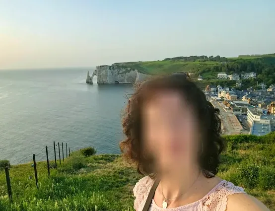Rosa, 40