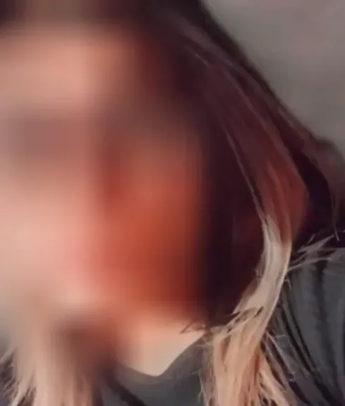 Tina, 30
